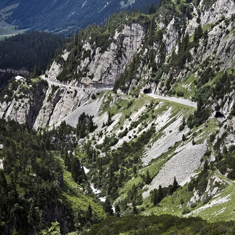 Sebastian Vetter und sein Freund Dr. Thomas Vogel entdecken die Alpenroute: Spektakuläre Bergpanoramen in der Schweiz
