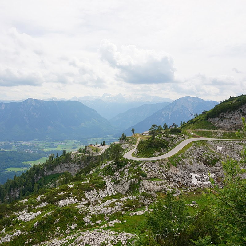 Sebastian Vetter und sein Freund Dr. Thomas Vogel entdecken die Alpenroute: Spektakuläre Bergpanoramen in der Schweiz